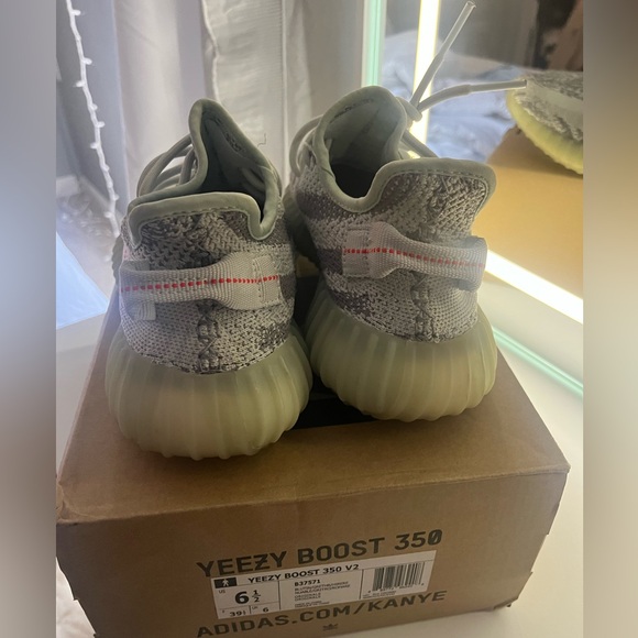 ADIDAS YEEZY boost 350 V2 - Picture 4 of 7